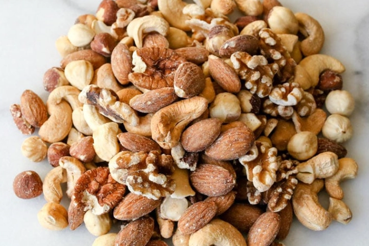 can dogs eat nuts can dogs eat nuts